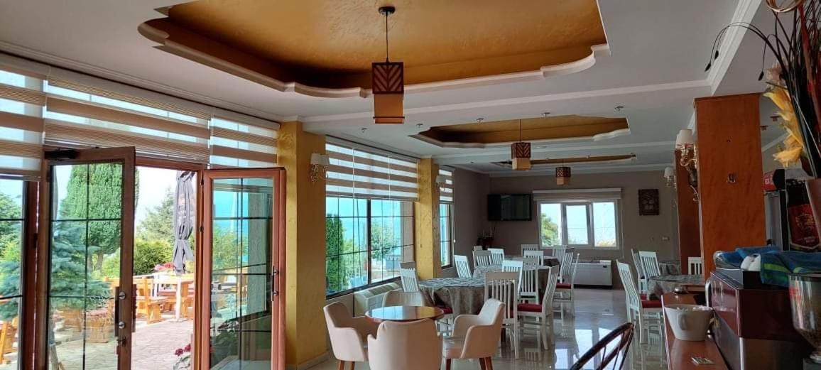 Hotel Vila Toska Piskupat Exterior foto